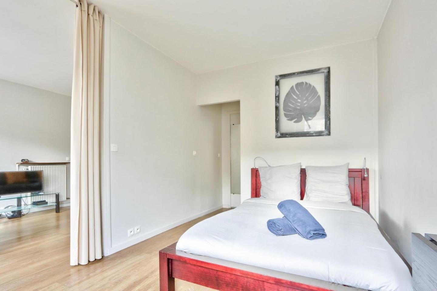 Appartement Quartier Tour Eiffel Parc Du Champ-De-Mars Paris Exteriör bild